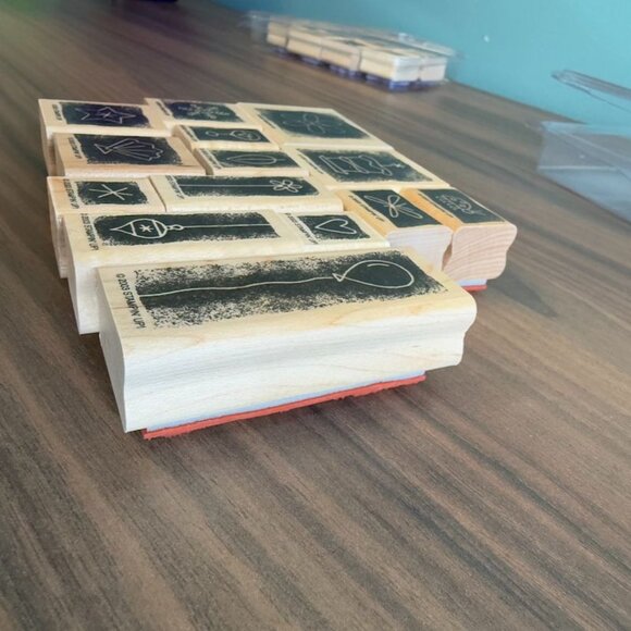 Stampin Up! 2003 Stipple Celebrations Rubber Stamp Set Of 14 In Plastic Case - Picture 6 of 8